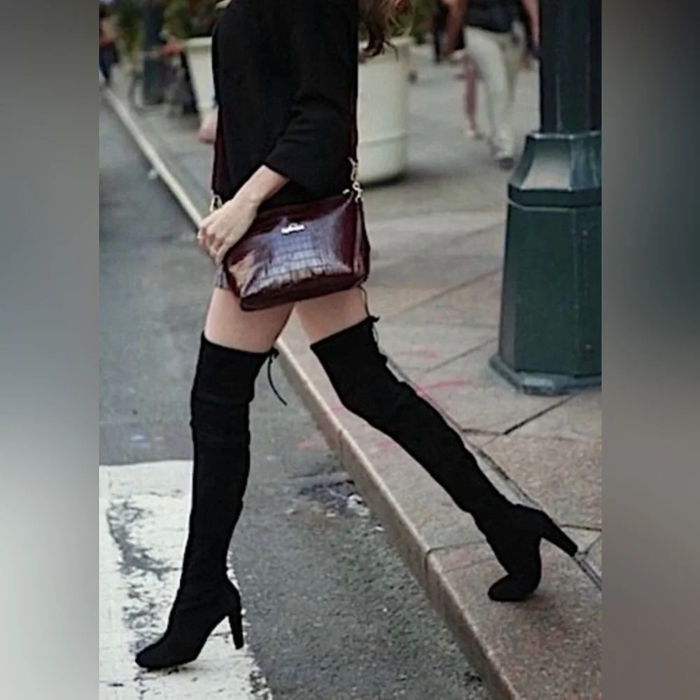 Stuart Weitzman Highland Boots Platform Heeled Over Knee in Black Suede Size 8